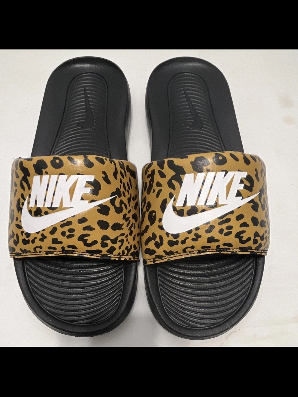 Nike Black and Yellow Athletic Sneaker (Men's US 11)